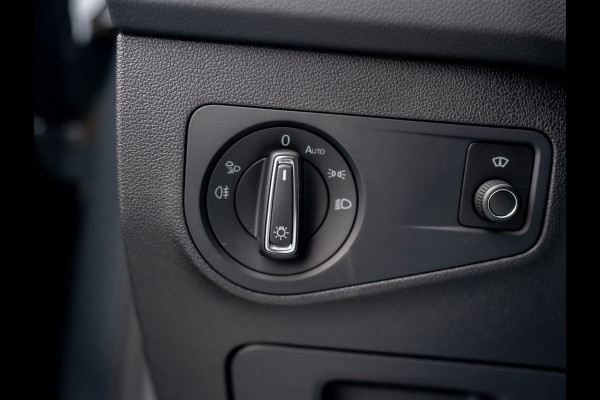 Volkswagen Tiguan 1.4 TSI eHybrid R-Line Business+ | Head Up | Trekhaak wegkl. | 20'' | IQ Light | Side Assist | Camera | Prijs Rijklaar!!