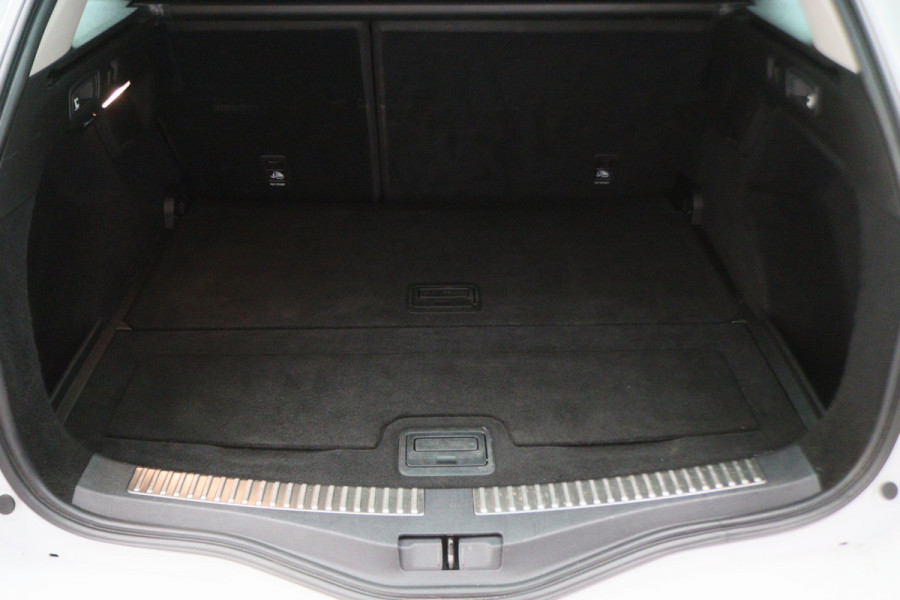 Renault Mégane Estate 1.3 TCe Intens LED, Keyless, Apple Carplay, Climate, Cruise, PDC