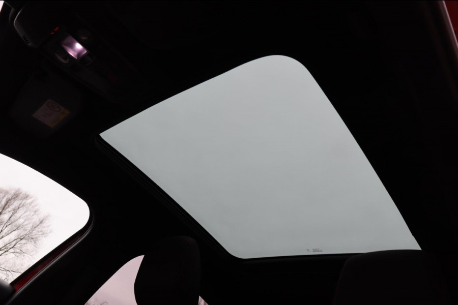 Opel Corsa 1.2 GS Line org.NL panoramadak + zwart dak stoel+stuur verwarming