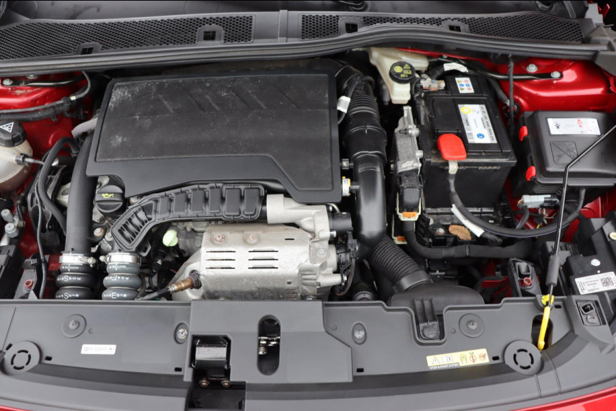 Opel Corsa 1.2 GS Line org.NL panoramadak + zwart dak stoel+stuur verwarming