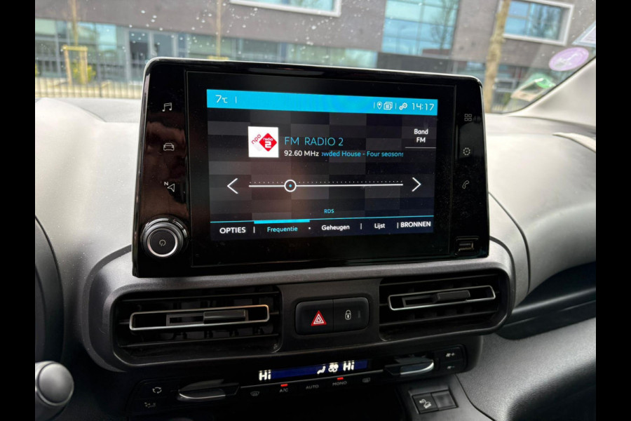 Citroën Berlingo 1.2 PureTech Shine HEAD-up,PANO,BOM-VOLL,GARANTIE,