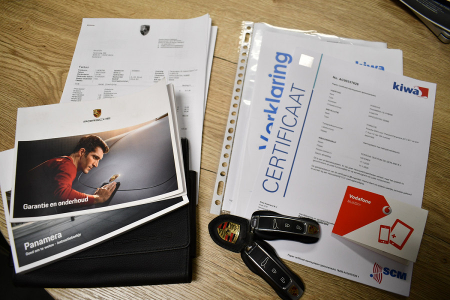 Porsche Panamera Sport Turismo 2.9 4 E-Hybrid Pano Chrono Design HUD Bose ACC 21inch 4WS