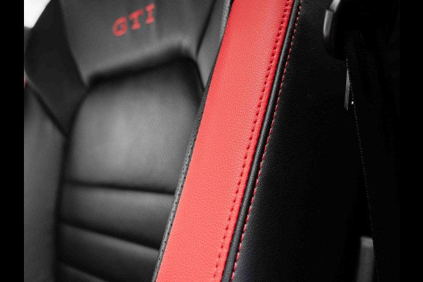 Volkswagen Polo GTI Edition 25 2.0TSI DSG | Leder | Beats | Camera