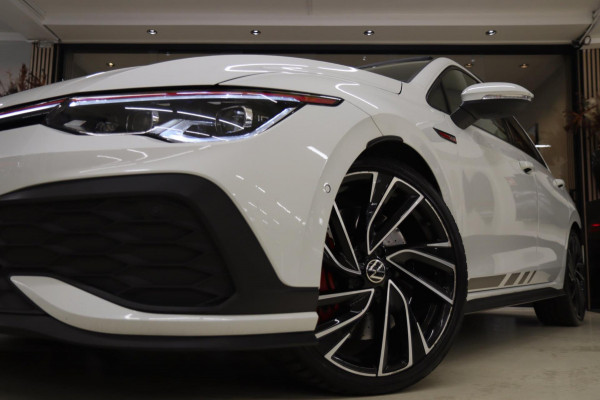 Volkswagen Golf 2.0 TSI GTI CLUBSPORT /PANO/NURBURGRING/H-K/IQ-LIGHT/MEMORY/VOLL