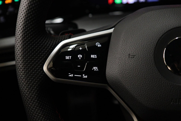 Volkswagen Golf 2.0 TSI GTI CLUBSPORT /PANO/NURBURGRING/H-K/IQ-LIGHT/MEMORY/VOLL