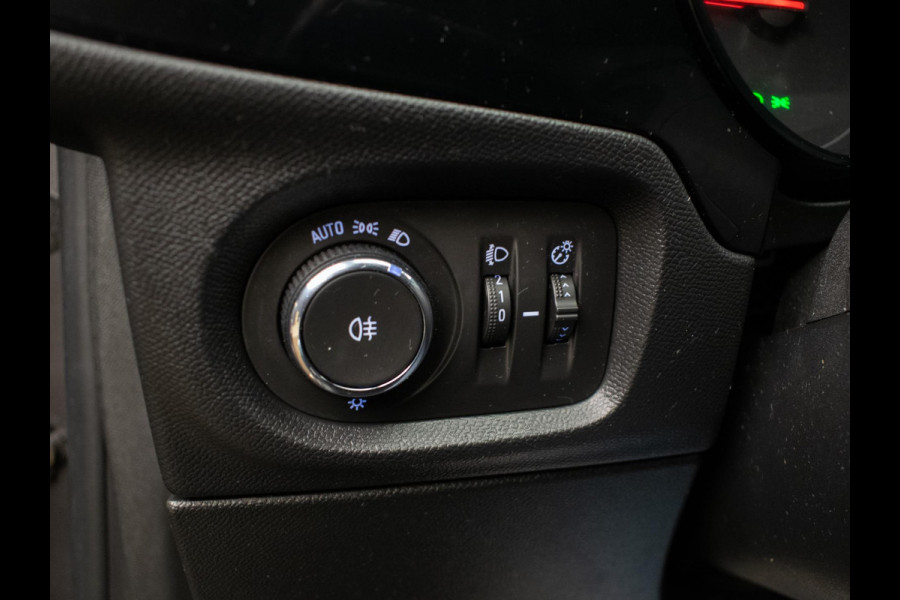 Opel Corsa 1.2 Edition Sport (APPLE CARPLAY,NAVI,LANE ASSIST,PDC,LED,CRUISE,SPORTSTOELEN,NETTE STAAT)