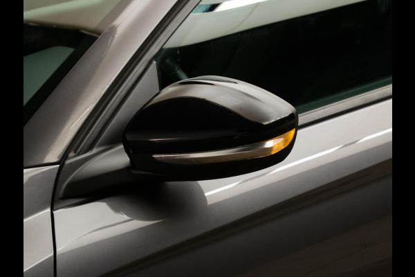 Opel Corsa 1.2 Edition Sport (APPLE CARPLAY,NAVI,LANE ASSIST,PDC,LED,CRUISE,SPORTSTOELEN,NETTE STAAT)