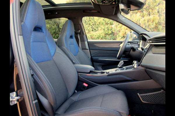 Lynk & Co 01 1.5 261PK*Carplay*Stuurverw.*Pano.dak*