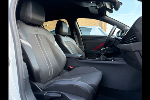 Opel Astra 1.2 130Pk GS Line | Keyless | 360 Camera | Stoel & Stuur verw. | Prijs Rijklaar!!