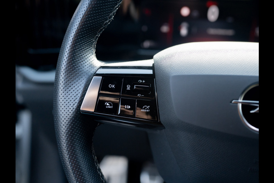 Opel Astra 1.2 130Pk GS Line | Keyless | 360 Camera | Stoel & Stuur verw. | Prijs Rijklaar!!