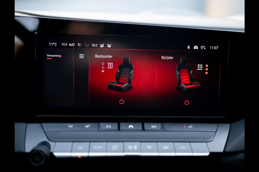 Opel Astra 1.2 130Pk GS Line | Keyless | 360 Camera | Stoel & Stuur verw. | Prijs Rijklaar!!