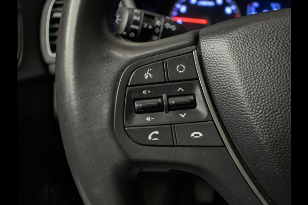 Hyundai i20 1.0 T-GDI Comfort Sport (APPLE CARPLAY,NAVI,CAMERA,CRUISE,PDC,LANE ASSIST,ELEKTRISCH PAKKET,SPORTSTOELEN,NETTE STAAT)