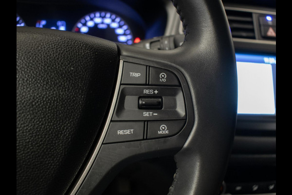Hyundai i20 1.0 T-GDI Comfort Sport (APPLE CARPLAY,NAVI,CAMERA,CRUISE,PDC,LANE ASSIST,ELEKTRISCH PAKKET,SPORTSTOELEN,NETTE STAAT)