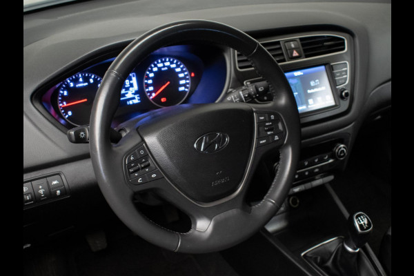 Hyundai i20 1.0 T-GDI Comfort Sport (APPLE CARPLAY,NAVI,CAMERA,CRUISE,PDC,LANE ASSIST,ELEKTRISCH PAKKET,SPORTSTOELEN,NETTE STAAT)