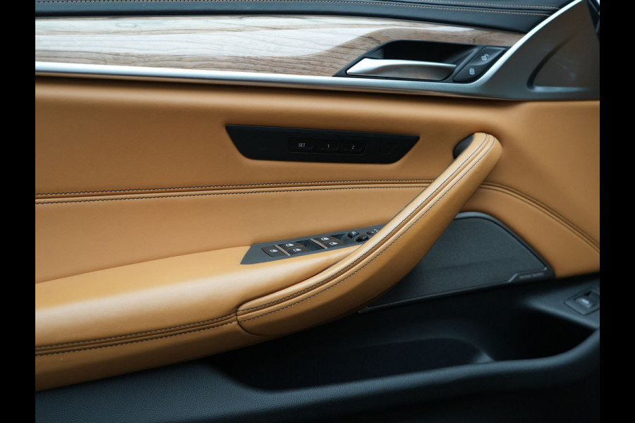 BMW 5 Serie Touring 530e Individual Plug In Hybrid 293pk Dealer O.H Aventurinrot Metallic PHEV | Panodak | Luxe Lederen Comfortzetels Memory & Ventilatie | Laser LED | Adaptive Cruise | Head Up | Harman Kardon | Keyless |