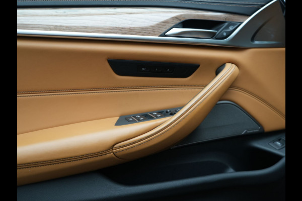 BMW 5 Serie Touring 530e Individual Plug In Hybrid 293pk Dealer O.H Aventurinrot Metallic PHEV | Panodak | Luxe Lederen Comfortzetels Memory & Ventilatie | Laser LED | Adaptive Cruise | Head Up | Harman Kardon | Keyless |