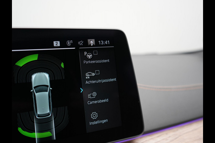 BMW 5 Serie Touring 530e Individual Plug In Hybrid 293pk Dealer O.H Aventurinrot Metallic PHEV | Panodak | Luxe Lederen Comfortzetels Memory & Ventilatie | Laser LED | Adaptive Cruise | Head Up | Harman Kardon | Keyless |