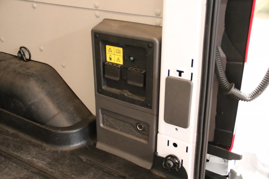 Ford E-Transit 425 L2H2 Trend 68 kWh