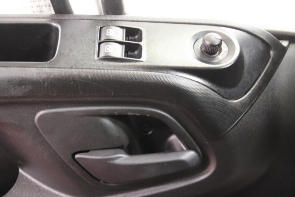 Iveco Daily 35C16 BAKWAGEN LAADKLEP ZIJDEUR Trekhaak 3500KG