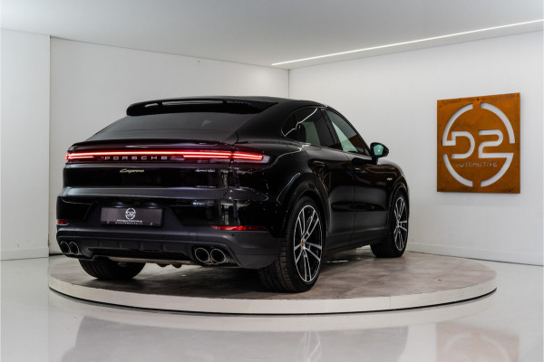 Porsche Cayenne Coupé 3.0 E-Hybrid 462PK | InnoDrive | Bose | Bicolor | Sportchrono | VOL! Fabrieksgarantie