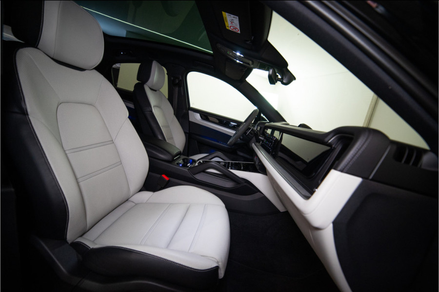 Porsche Cayenne Coupé 3.0 E-Hybrid 462PK | InnoDrive | Bose | Bicolor | Sportchrono | VOL! Fabrieksgarantie