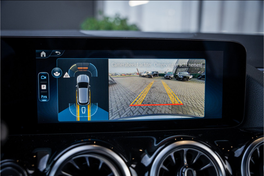 Mercedes-Benz GLA GLA250 e Business Solution AMG - Keyless | Stoelverwarming | ACC | Carbon | Standkachel