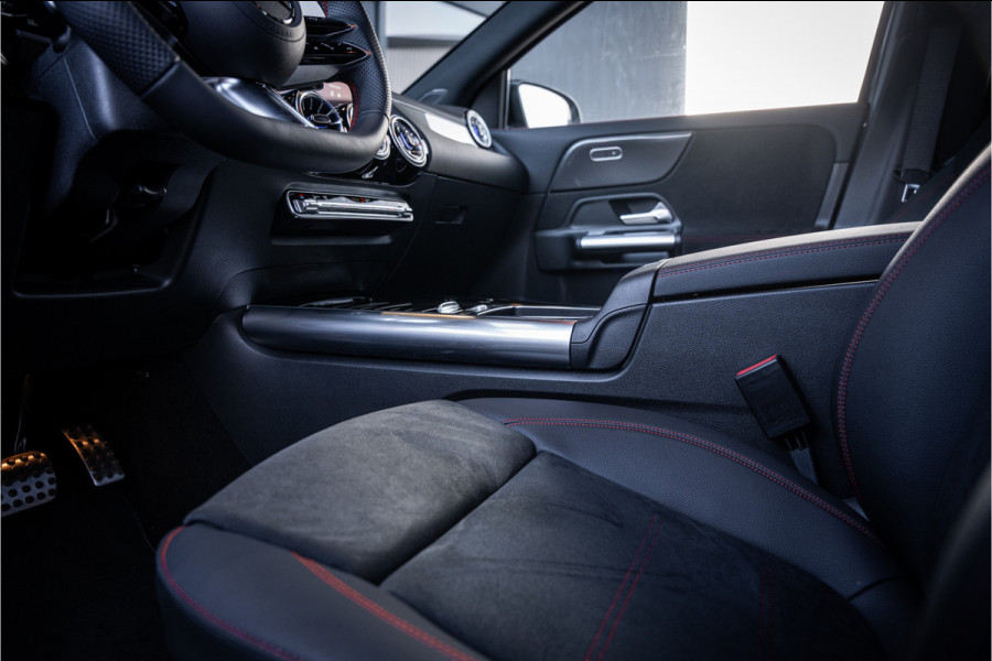 Mercedes-Benz GLA GLA250 e Business Solution AMG - Keyless | Stoelverwarming | ACC | Carbon | Standkachel