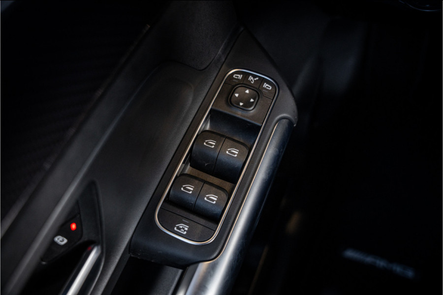 Mercedes-Benz GLA GLA250 e Business Solution AMG - Keyless | Stoelverwarming | ACC | Carbon | Standkachel