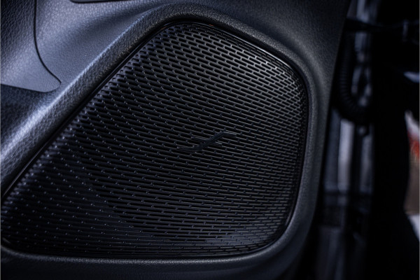 Mercedes-Benz GLA GLA250 e Business Solution AMG - Keyless | Stoelverwarming | ACC | Carbon | Standkachel