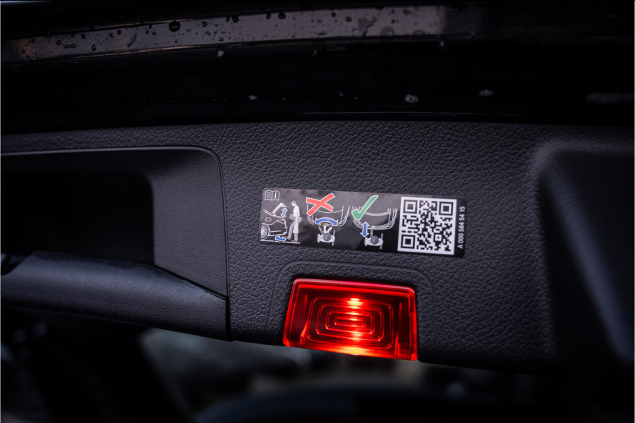 Mercedes-Benz GLA GLA250 e Business Solution AMG - Keyless | Stoelverwarming | ACC | Carbon | Standkachel