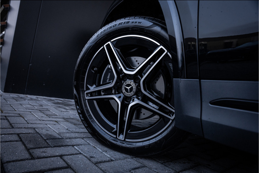 Mercedes-Benz GLA GLA250 e Business Solution AMG - Keyless | Stoelverwarming | ACC | Carbon | Standkachel