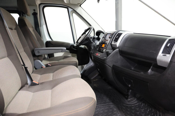 Peugeot Boxer 2.2 BlueHDI 9 Persoons Personenvervoer
