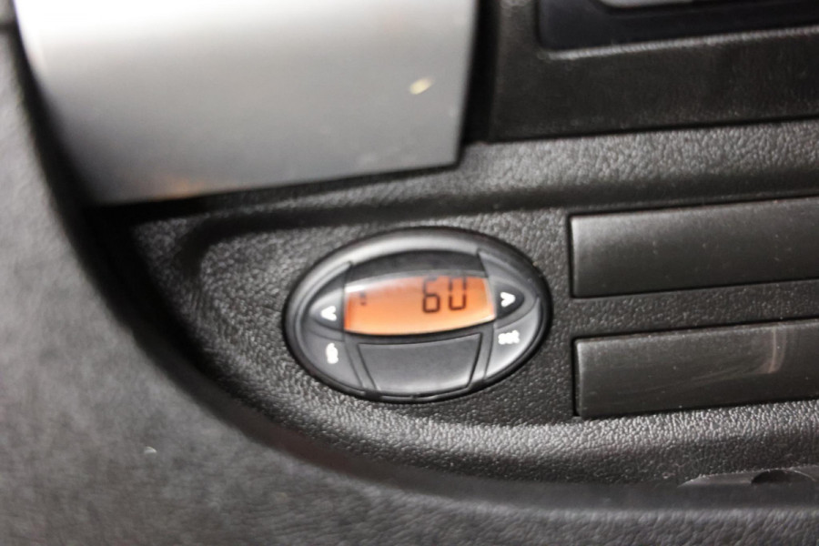 Peugeot Boxer 2.2 BlueHDI 9 Persoons Personenvervoer