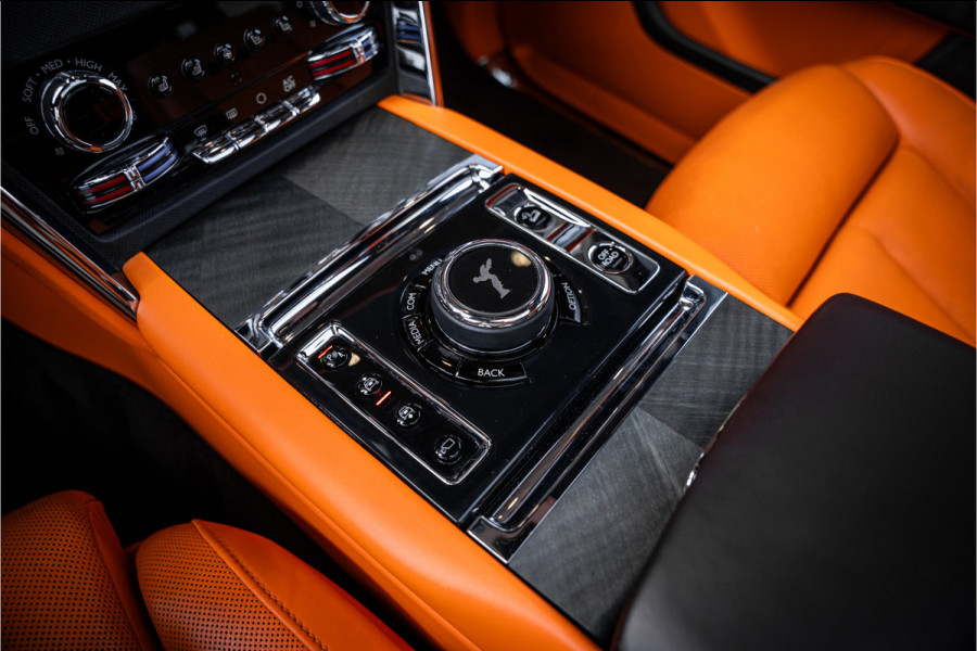 Rolls-Royce Cullinan 6.75 V12 - Panorama | Bespoke Audio | Massage | HUD | 360c