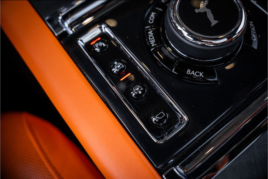 Rolls-Royce Cullinan 6.75 V12 - Panorama | Bespoke Audio | Massage | HUD | 360c