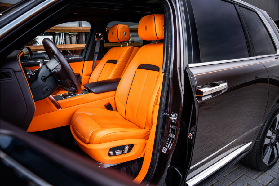 Rolls-Royce Cullinan 6.75 V12 - Panorama | Bespoke Audio | Massage | HUD | 360c