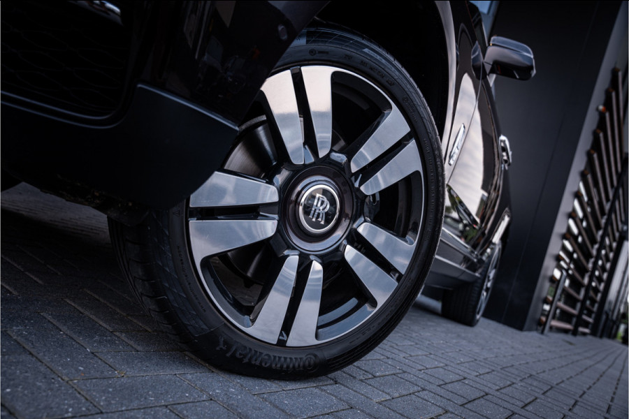 Rolls-Royce Cullinan 6.75 V12 - Panorama | Bespoke Audio | Massage | HUD | 360c