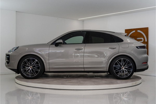 Porsche Cayenne Coupé 3.0 E-Hybrid 462PK | Cashmere | Pano | Bose | Lucht | Trekhaak | Chrono | VOL! Fabrieksgarantie