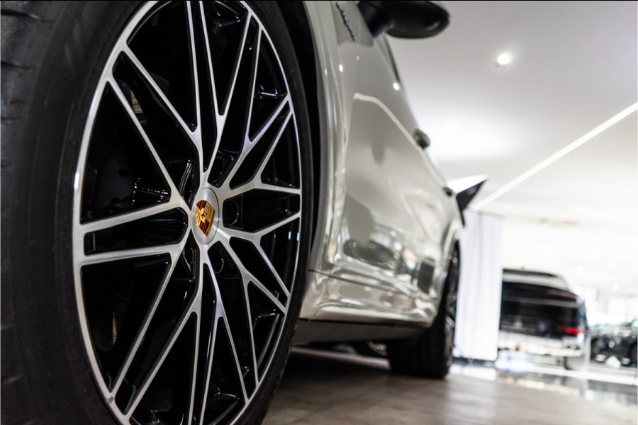 Porsche Cayenne Coupé 3.0 E-Hybrid 462PK | Cashmere | Pano | Bose | Lucht | Trekhaak | Chrono | VOL! Fabrieksgarantie