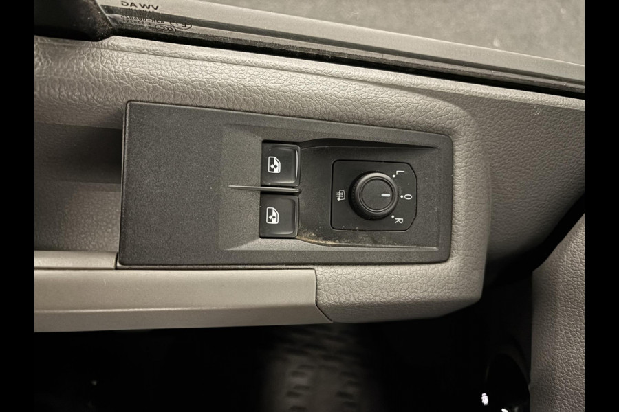 Volkswagen Crafter 30 2.0 TDI L3H3 Highline Airco|App Navi|Cruise Control|Camera|MF Stuurwiel