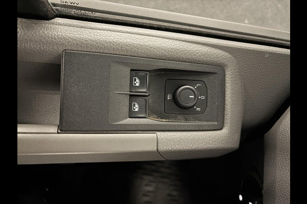 Volkswagen Crafter 30 2.0 TDI L3H3 Highline Airco|App Navi|Cruise Control|Camera|MF Stuurwiel