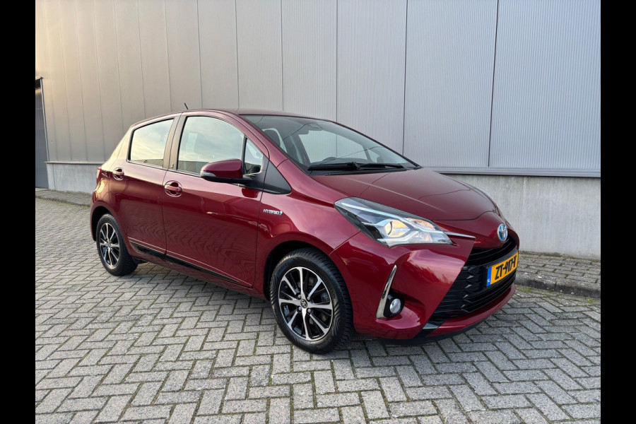 Toyota Yaris 1.5 Hybrid Design Sport / Camera / Stoelverwarming