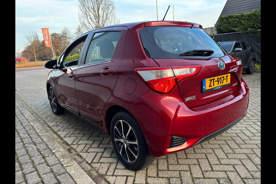 Toyota Yaris 1.5 Hybrid Design Sport / Camera / Stoelverwarming