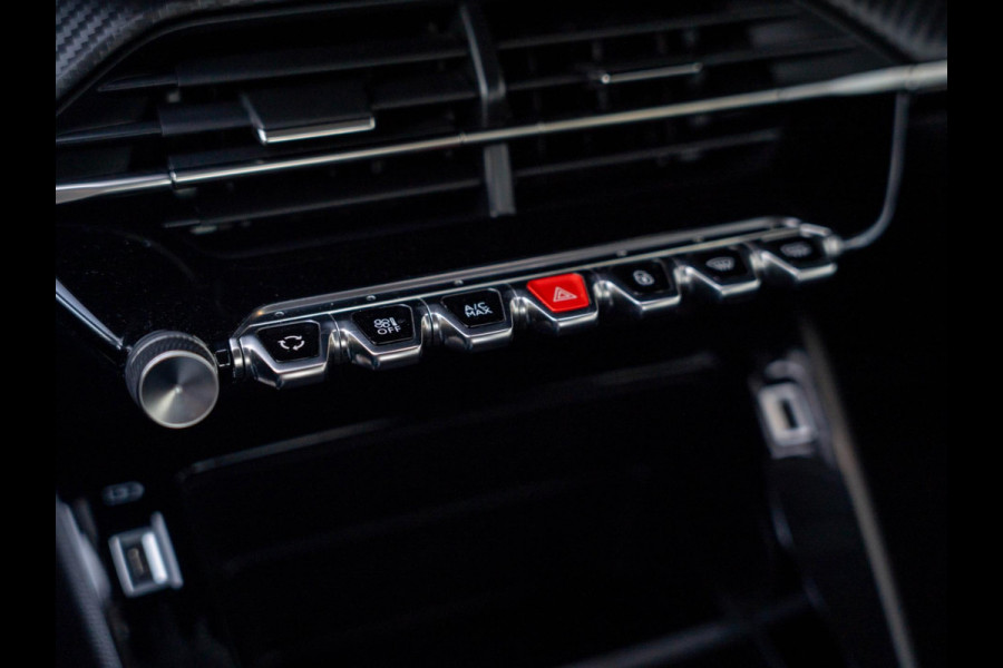 Peugeot 208 1.2 Active / Carplay / Cruise control / DAB