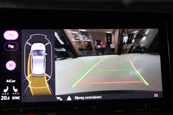 Volkswagen Golf 2.0 TSI 3XR-LINE/PANO/IQ-LGHIT/CARPLAY/STOELVER/CAM/VOL