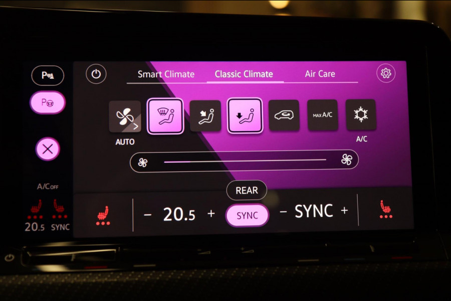 Volkswagen Golf 2.0 TSI 3XR-LINE/PANO/IQ-LGHIT/CARPLAY/STOELVER/CAM/VOL