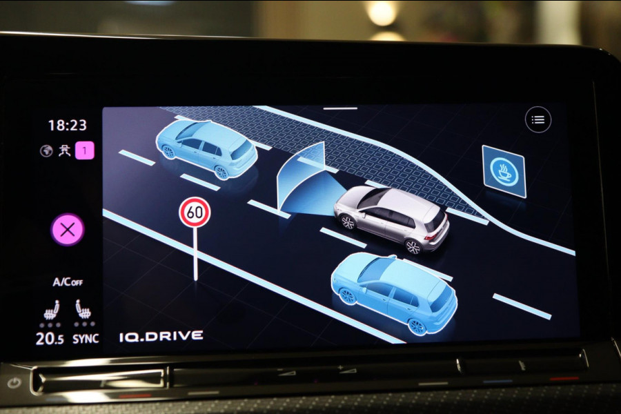 Volkswagen Golf 2.0 TSI 3XR-LINE/PANO/IQ-LGHIT/CARPLAY/STOELVER/CAM/VOL