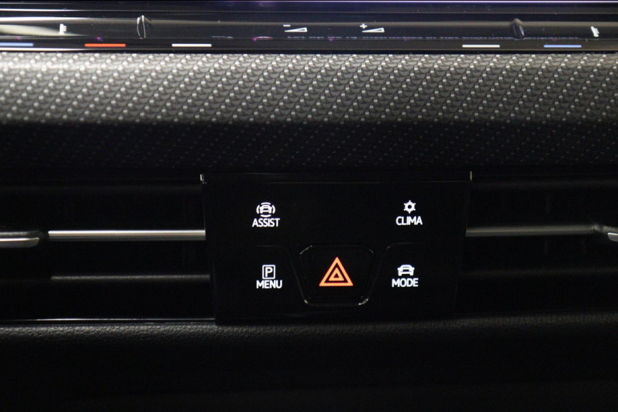 Volkswagen Golf 2.0 TSI 3XR-LINE/PANO/IQ-LGHIT/CARPLAY/STOELVER/CAM/VOL