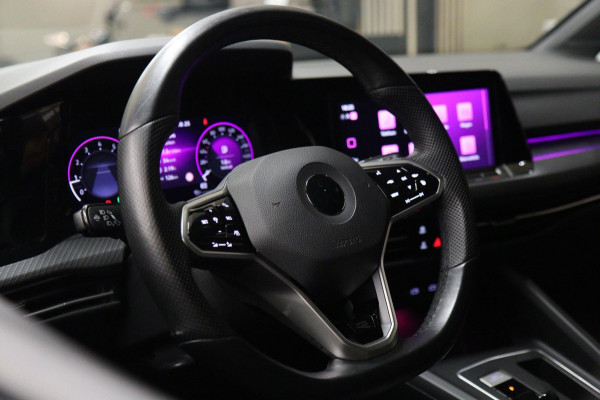 Volkswagen Golf 2.0 TSI 3XR-LINE/PANO/IQ-LGHIT/CARPLAY/STOELVER/CAM/VOL