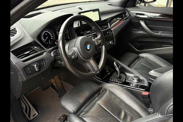 BMW X2 sDrive20i M SPORT | LEDER | PANORAMA | STOELVERWARMING | 18 INCH LM VELGEN |